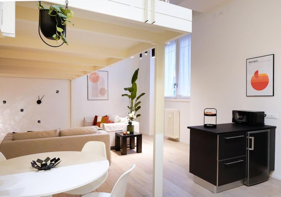Апартаменты Navigli-Bocconi Spazio Luce Design Милан Экстерьер фото